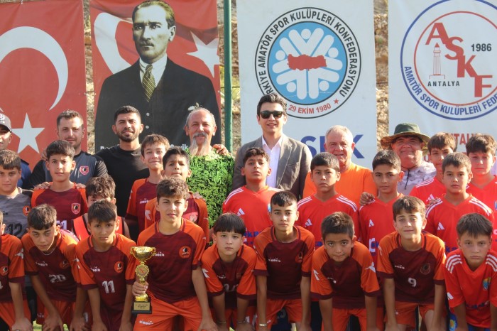 Kaymakamımız Sayın İbrahim Cem DEVECİ, Antalya Amatör Spor Kulüpleri Federasyonu Tarafından Düzenlenen Ormana Spor Köyü Turnuvası'na Katıldı.
